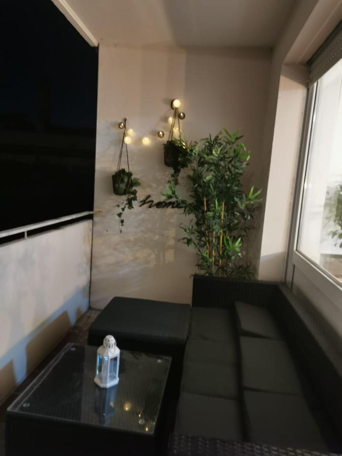 Frisch Sanierte Ferienwohnung 2 Min Vom Suedstrand - Balkon - Pay Tv Вильгельмсхафен Экстерьер фото